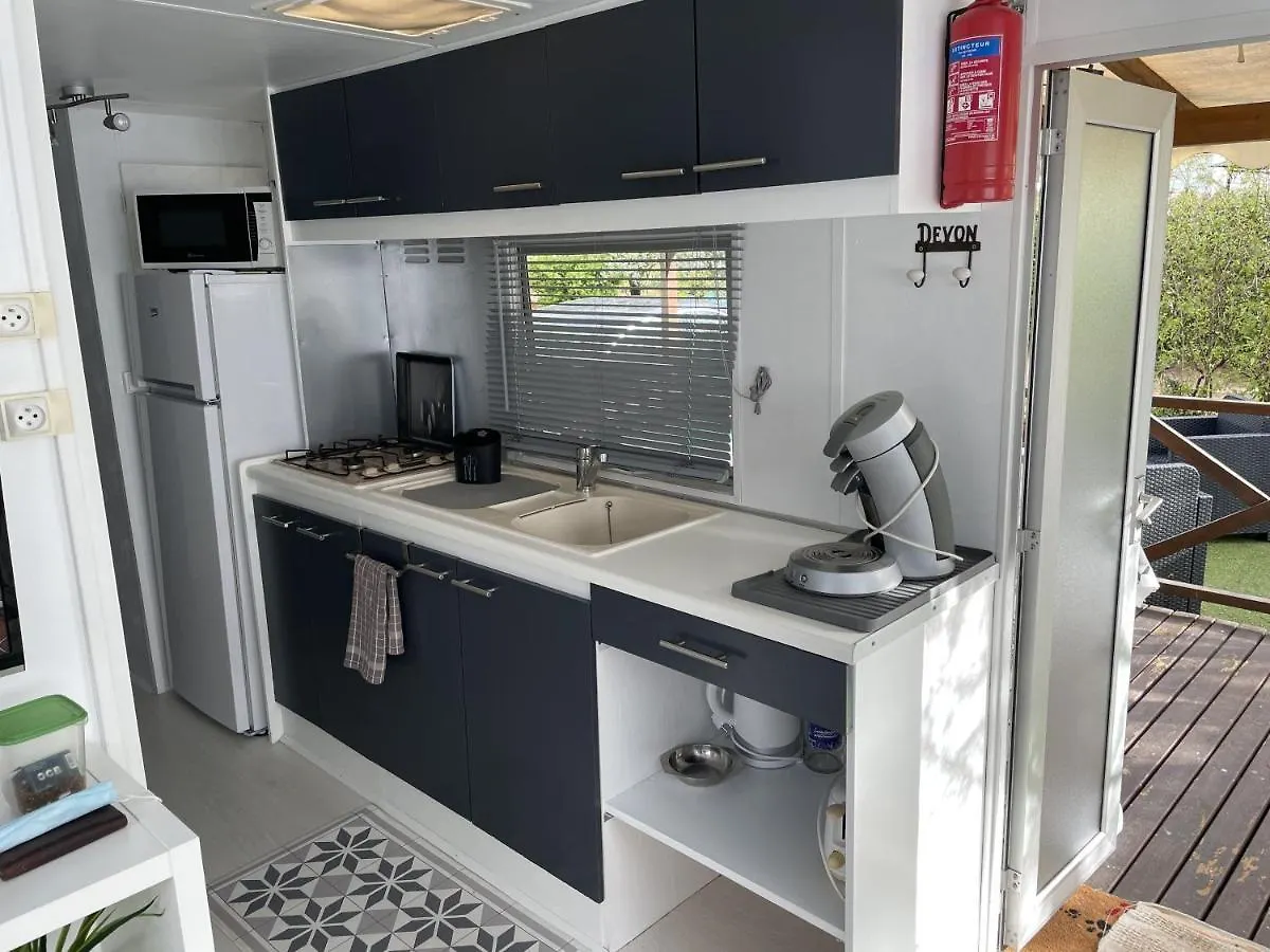 Mobil-Home Aups Camping